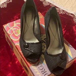 Naturalizer high heel shoes open toe